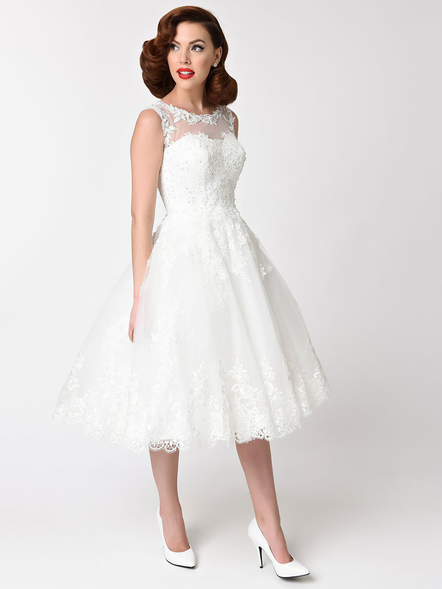 Unique-Vintage-1950s-Style-Ivory-Lace-Riviera-Bridal-Dress-03